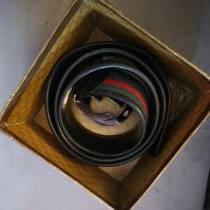 Gucci Black and Green Men's Belt Authentic Shows Signs Of Wear And Tear 40 Inche